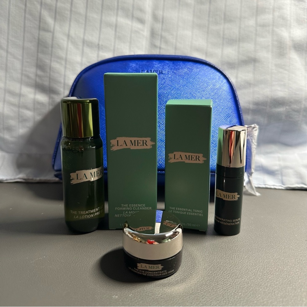 LA MER - 5 pc Sample Set + Cosmetics Bag